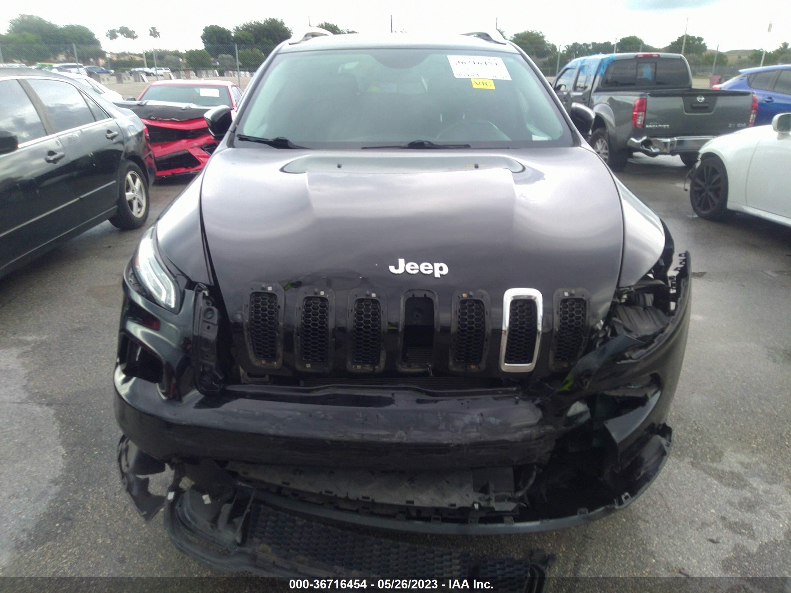 Photo 5 VIN: 1C4PJLCB8HW585753 - JEEP CHEROKEE 