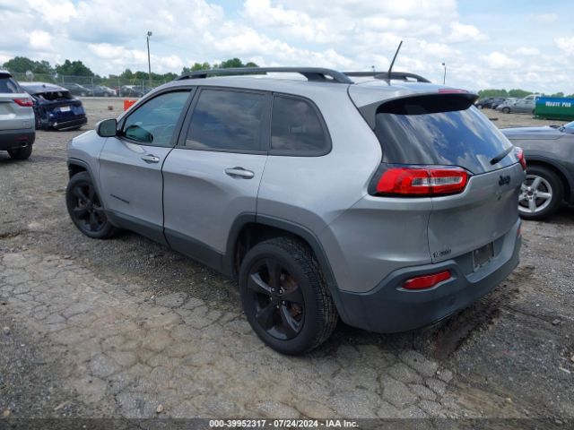 Photo 2 VIN: 1C4PJLCB8JD543133 - JEEP CHEROKEE 