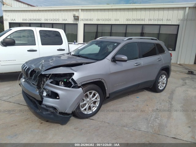 Photo 1 VIN: 1C4PJLCB8JD573913 - JEEP CHEROKEE 