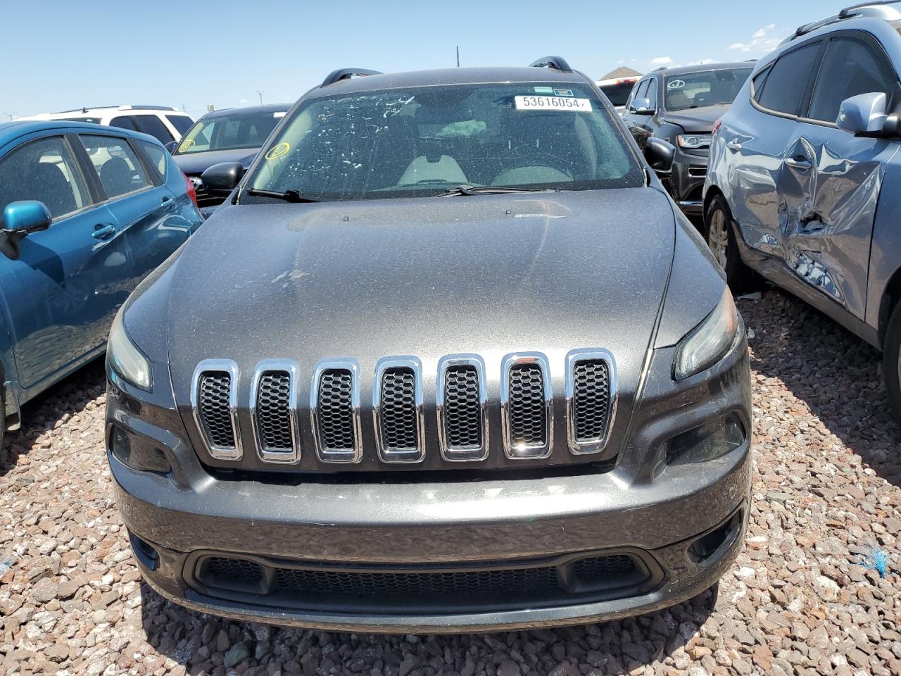 Photo 2 VIN: 1C4PJLCB8JD588394 - JEEP GRAND CHEROKEE 