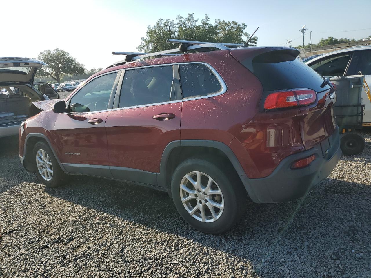 Photo 1 VIN: 1C4PJLCB8JD612080 - JEEP GRAND CHEROKEE 