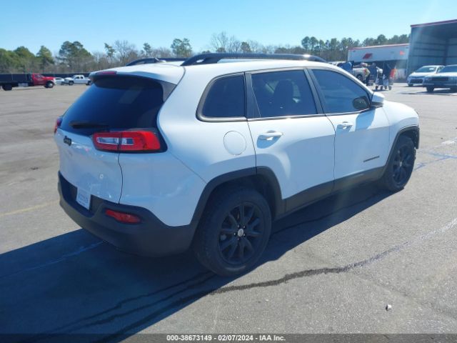 Photo 3 VIN: 1C4PJLCB9EW295288 - JEEP CHEROKEE 