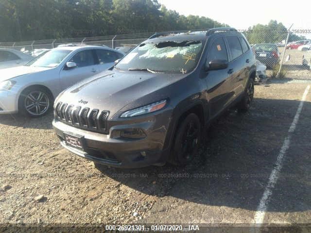 Photo 1 VIN: 1C4PJLCB9JD561933 - JEEP CHEROKEE 