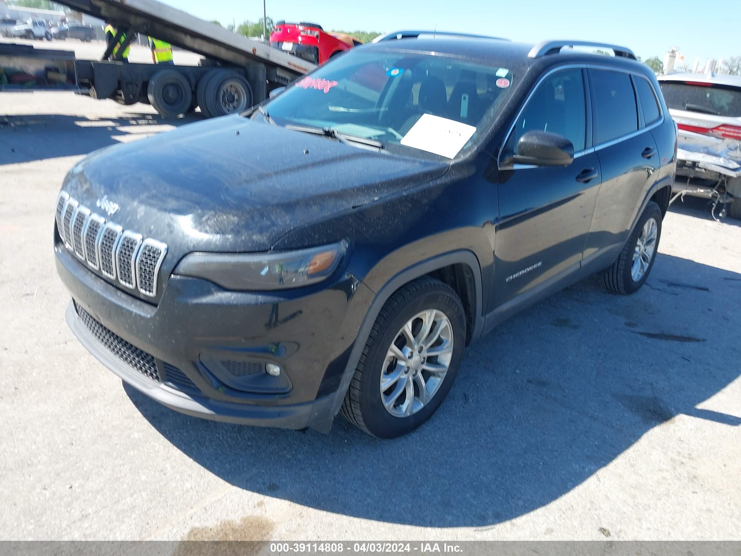 Photo 1 VIN: 1C4PJLCB9KD175725 - JEEP CHEROKEE 