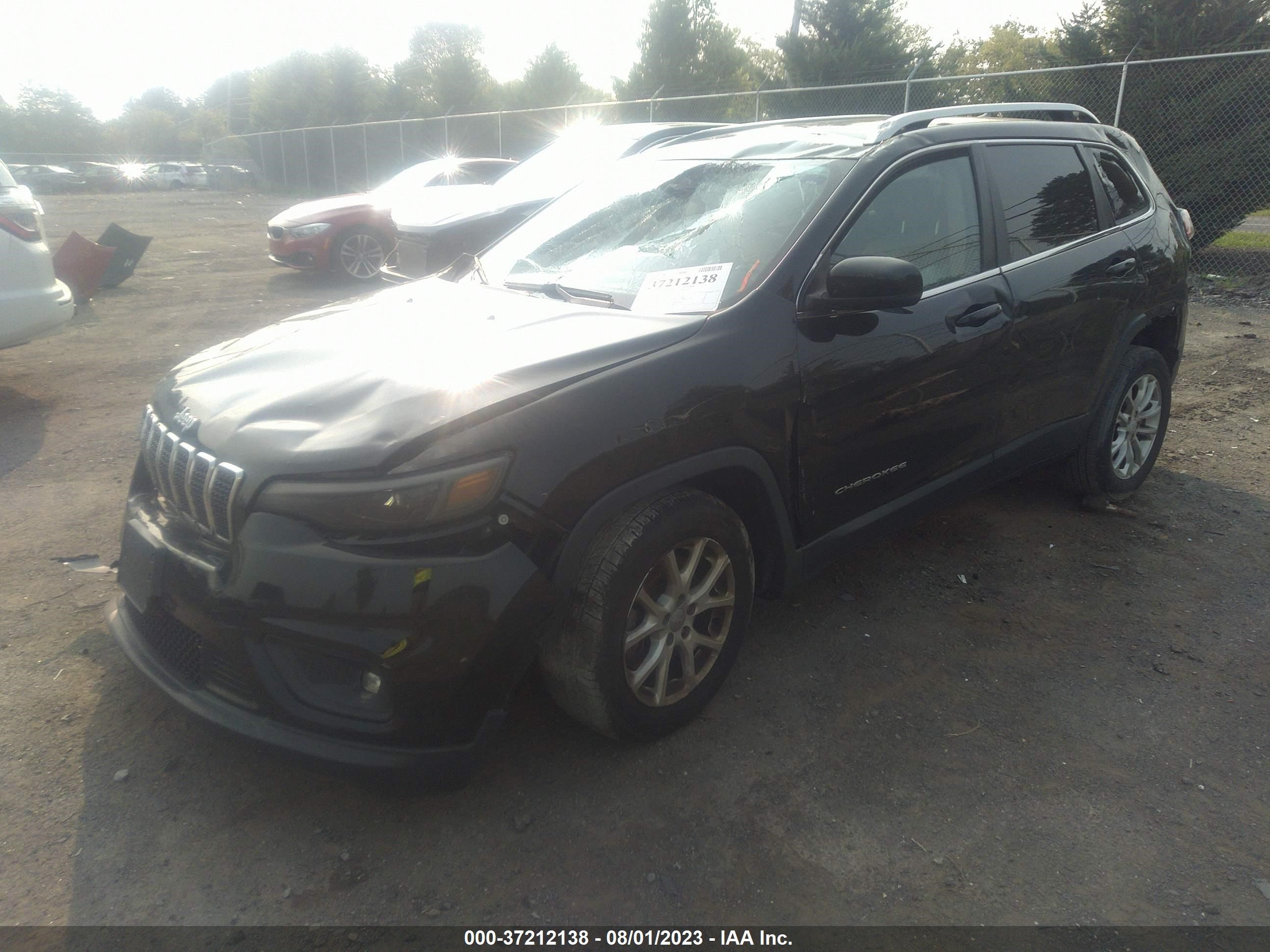 Photo 1 VIN: 1C4PJLCB9KD348580 - JEEP CHEROKEE 