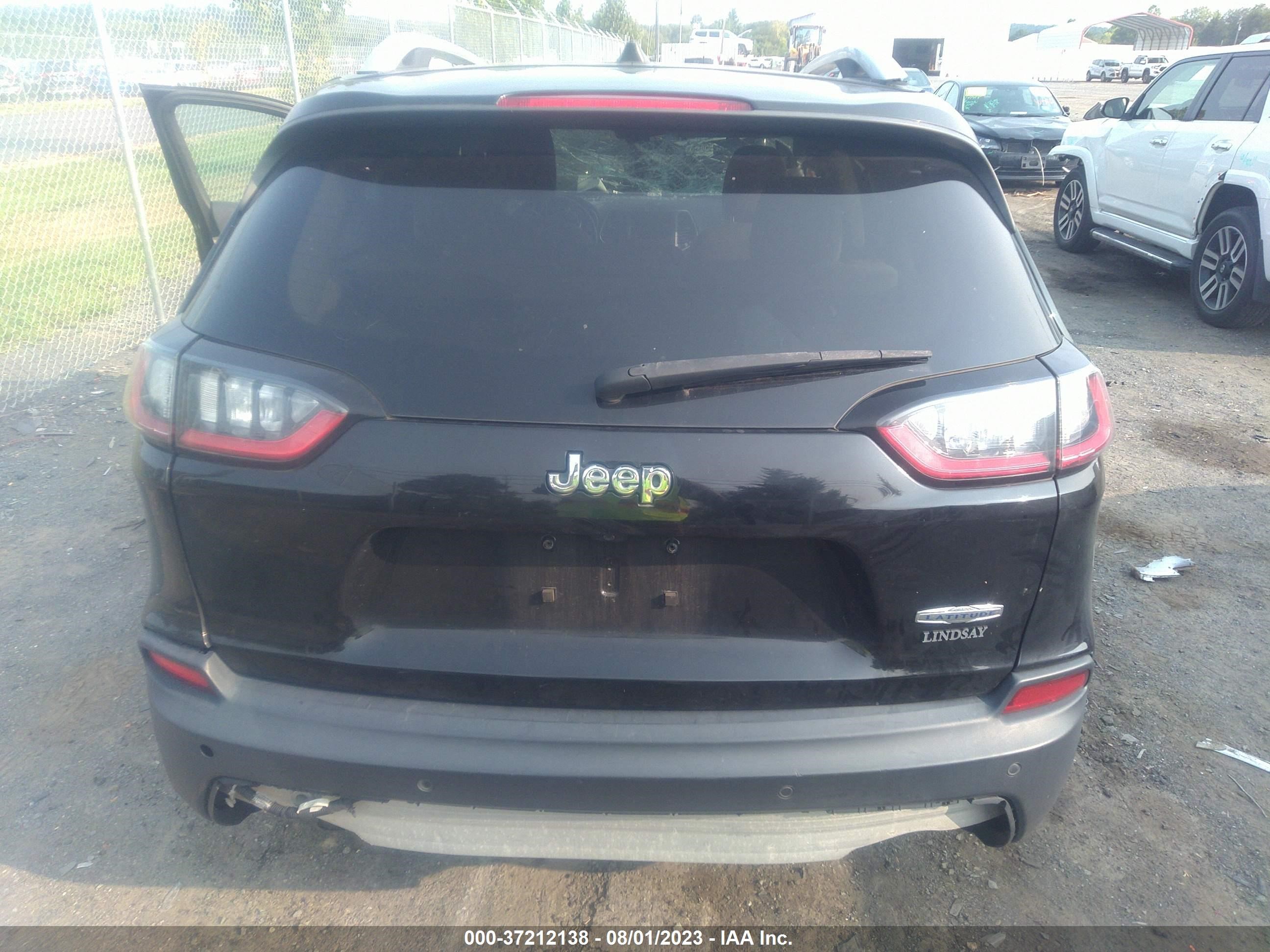 Photo 16 VIN: 1C4PJLCB9KD348580 - JEEP CHEROKEE 