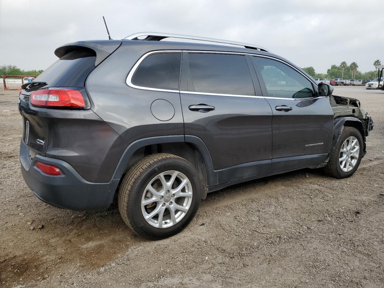 Photo 2 VIN: 1C4PJLCBXHW574446 - JEEP GRAND CHEROKEE 