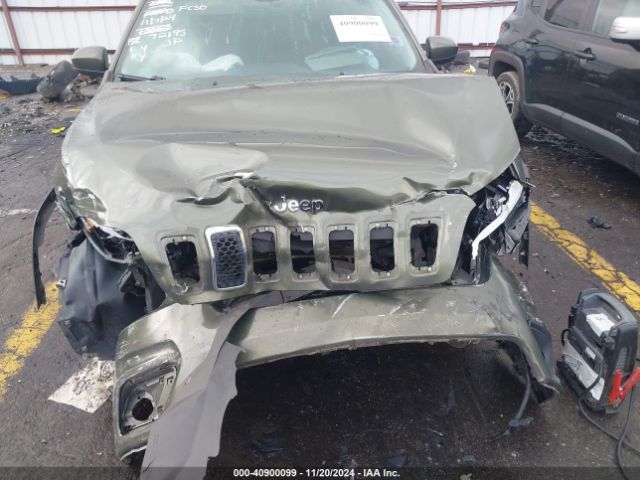 Photo 5 VIN: 1C4PJLCBXKD357708 - JEEP CHEROKEE 