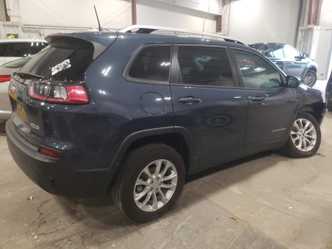 Photo 2 VIN: 1C4PJLCBXMD169290 - JEEP GRAND CHEROKEE 