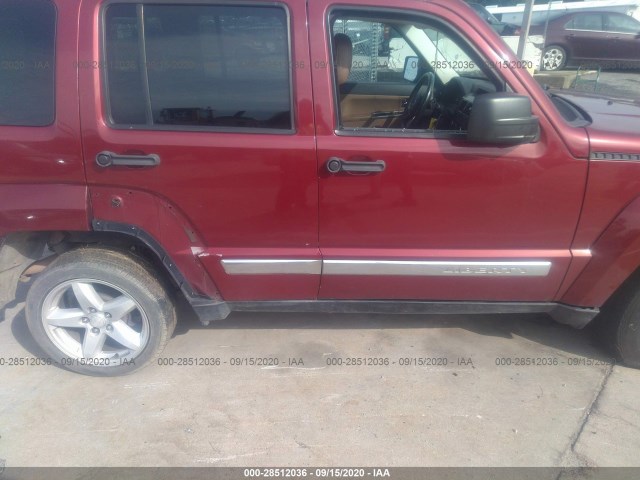 Photo 5 VIN: 1C4PJLCK3CW121021 - JEEP LIBERTY 