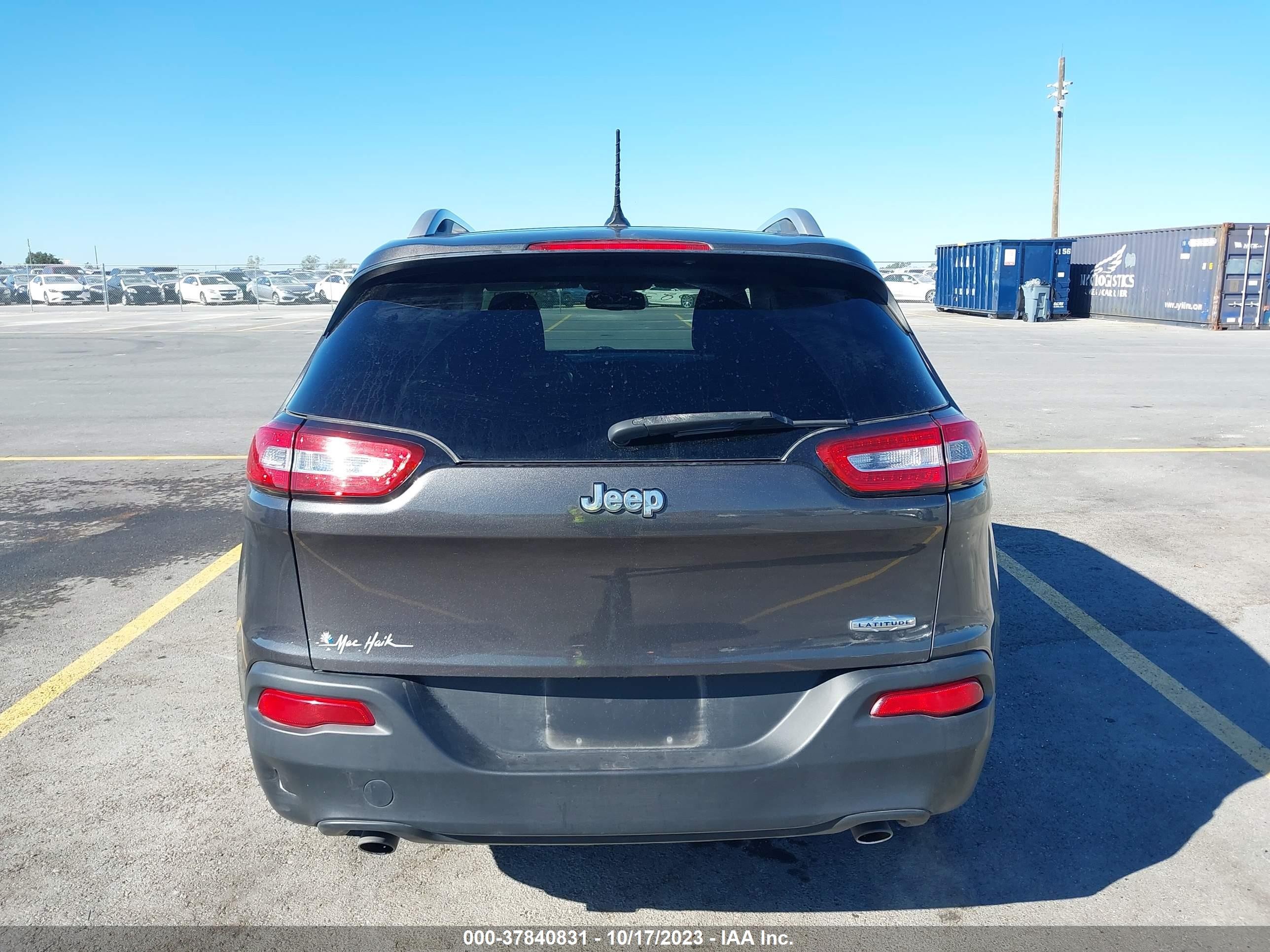 Photo 15 VIN: 1C4PJLCS4EW228436 - JEEP CHEROKEE 