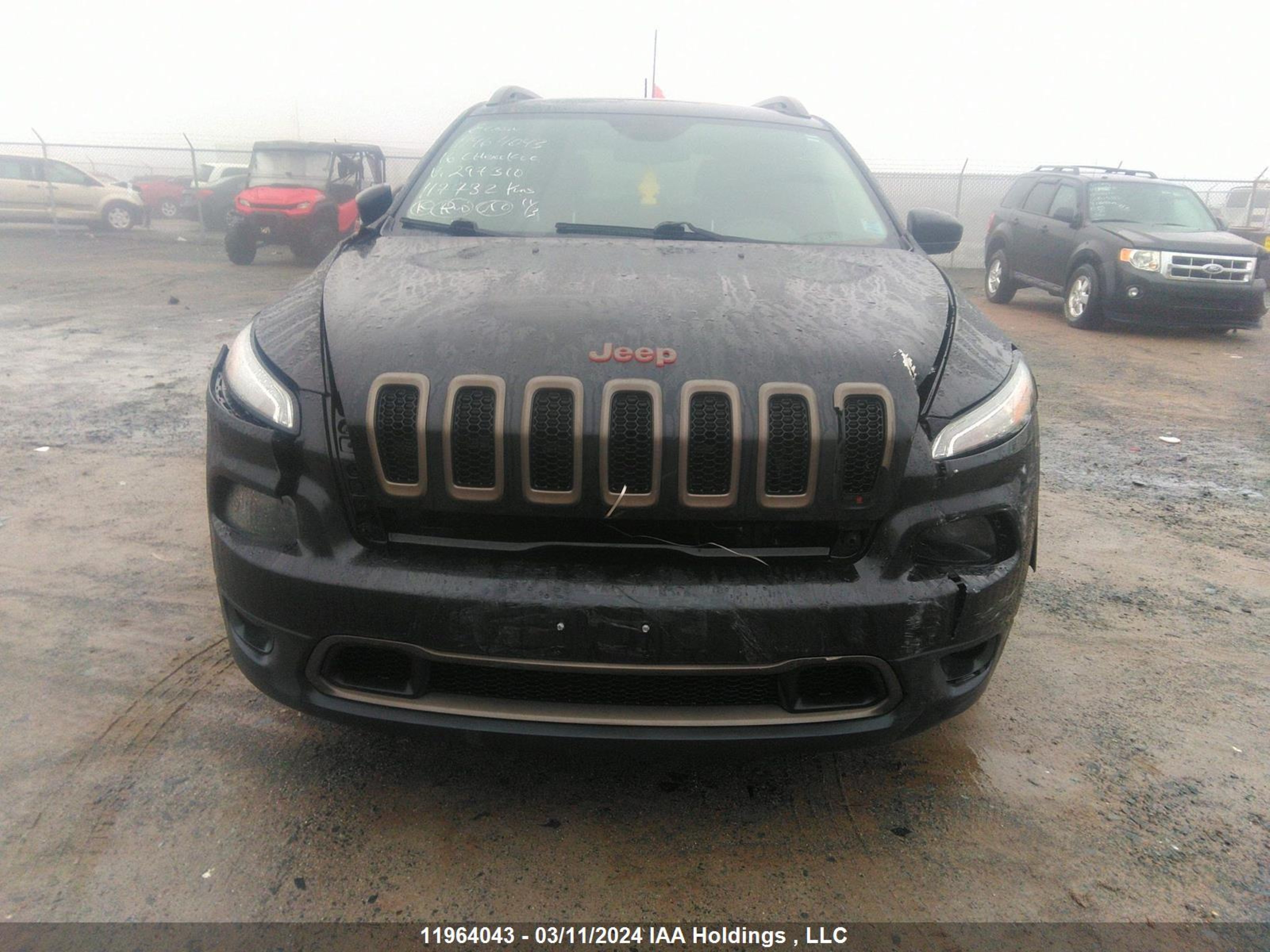 Photo 5 VIN: 1C4PJLCS4GW297310 - JEEP CHEROKEE 