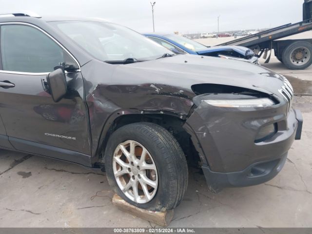 Photo 5 VIN: 1C4PJLCS7GW370993 - JEEP CHEROKEE 