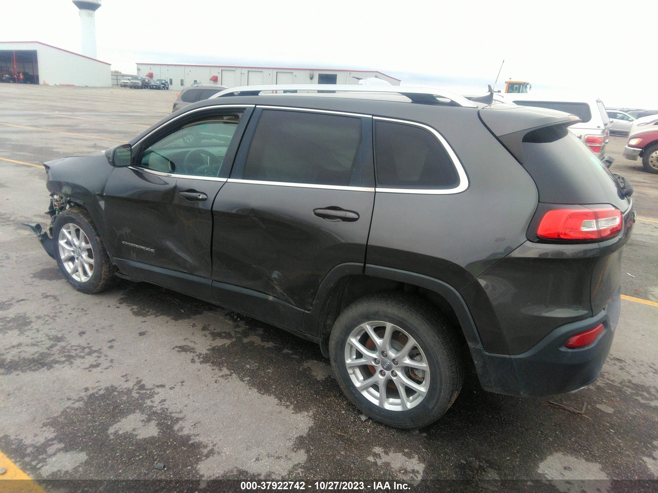 Photo 2 VIN: 1C4PJLCS8GW212386 - JEEP CHEROKEE 