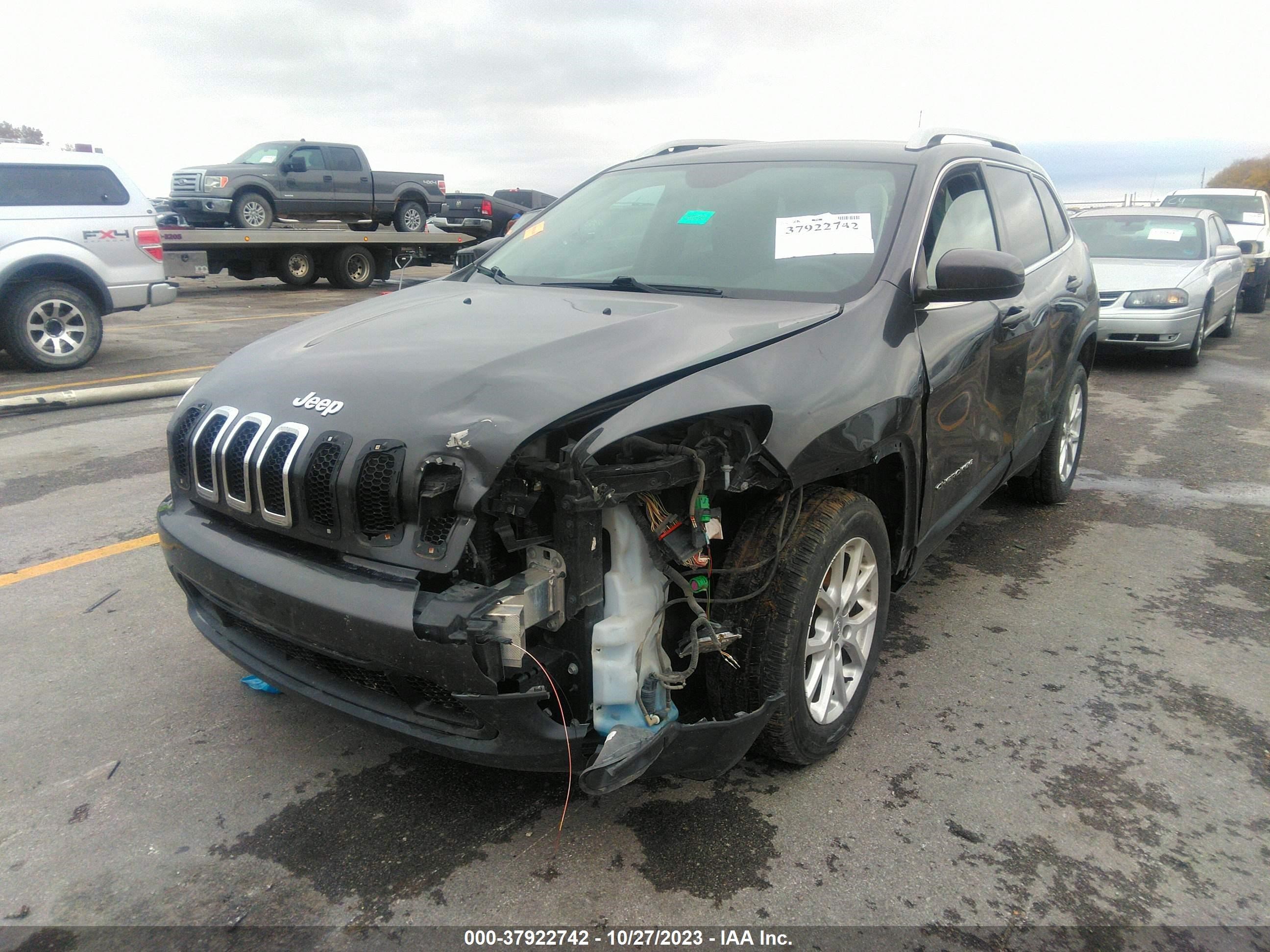 Photo 5 VIN: 1C4PJLCS8GW212386 - JEEP CHEROKEE 