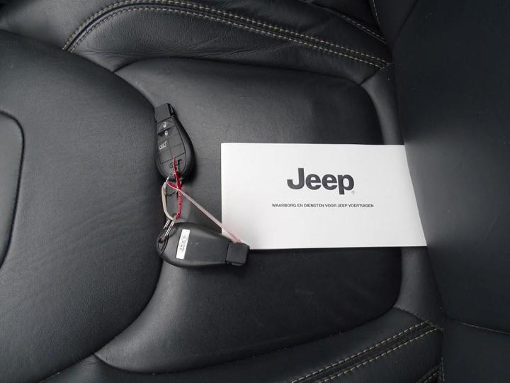 Photo 6 VIN: 1C4PJLCYXGW302157 - JEEP CHEROKEE 