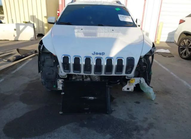 Photo 5 VIN: 1C4PJLDB2GW108121 - JEEP CHEROKEE 