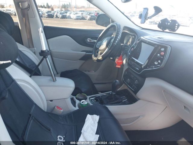 Photo 4 VIN: 1C4PJLDB2LD560673 - JEEP CHEROKEE 