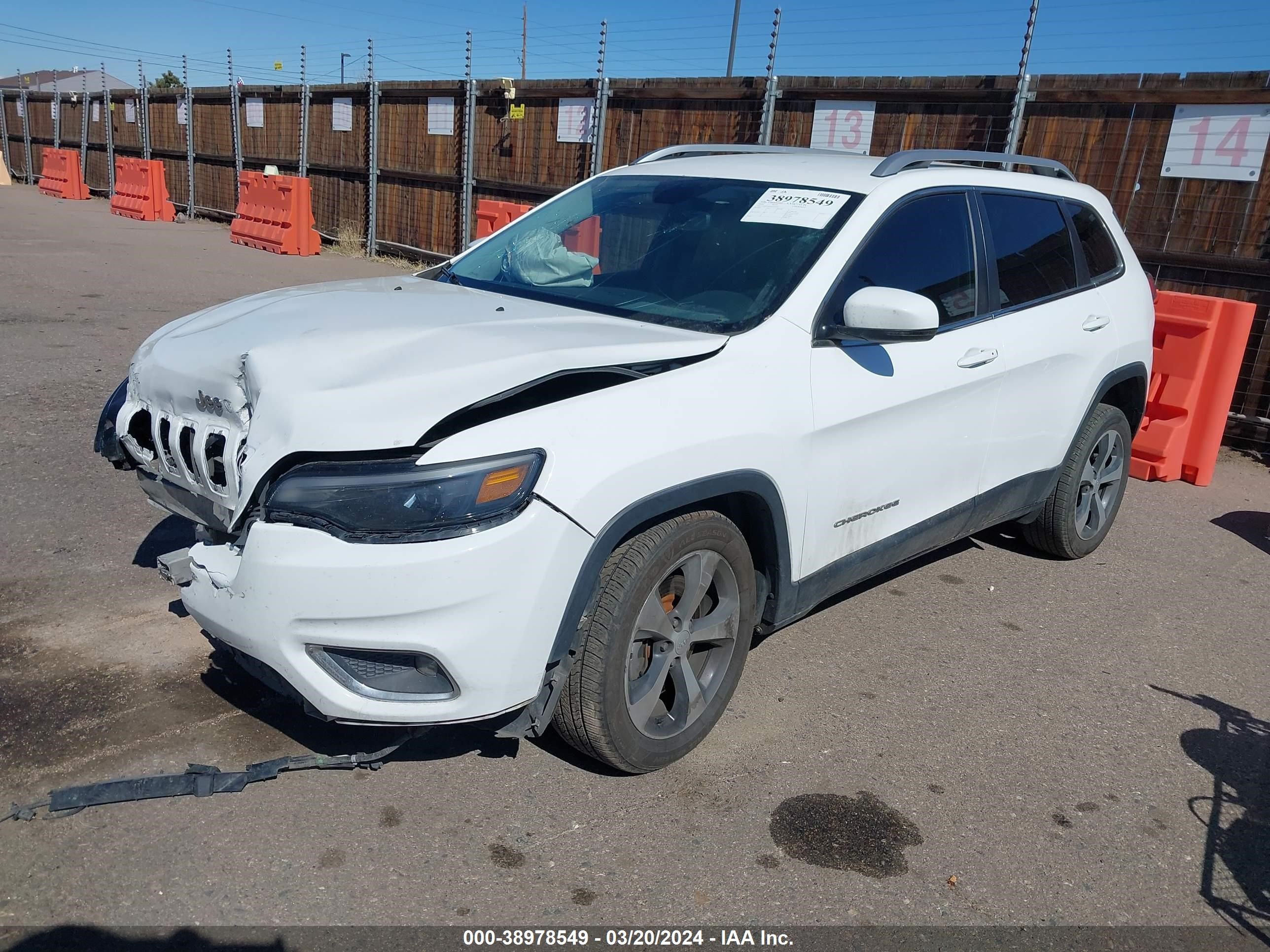 Photo 1 VIN: 1C4PJLDB5KD300704 - JEEP CHEROKEE 