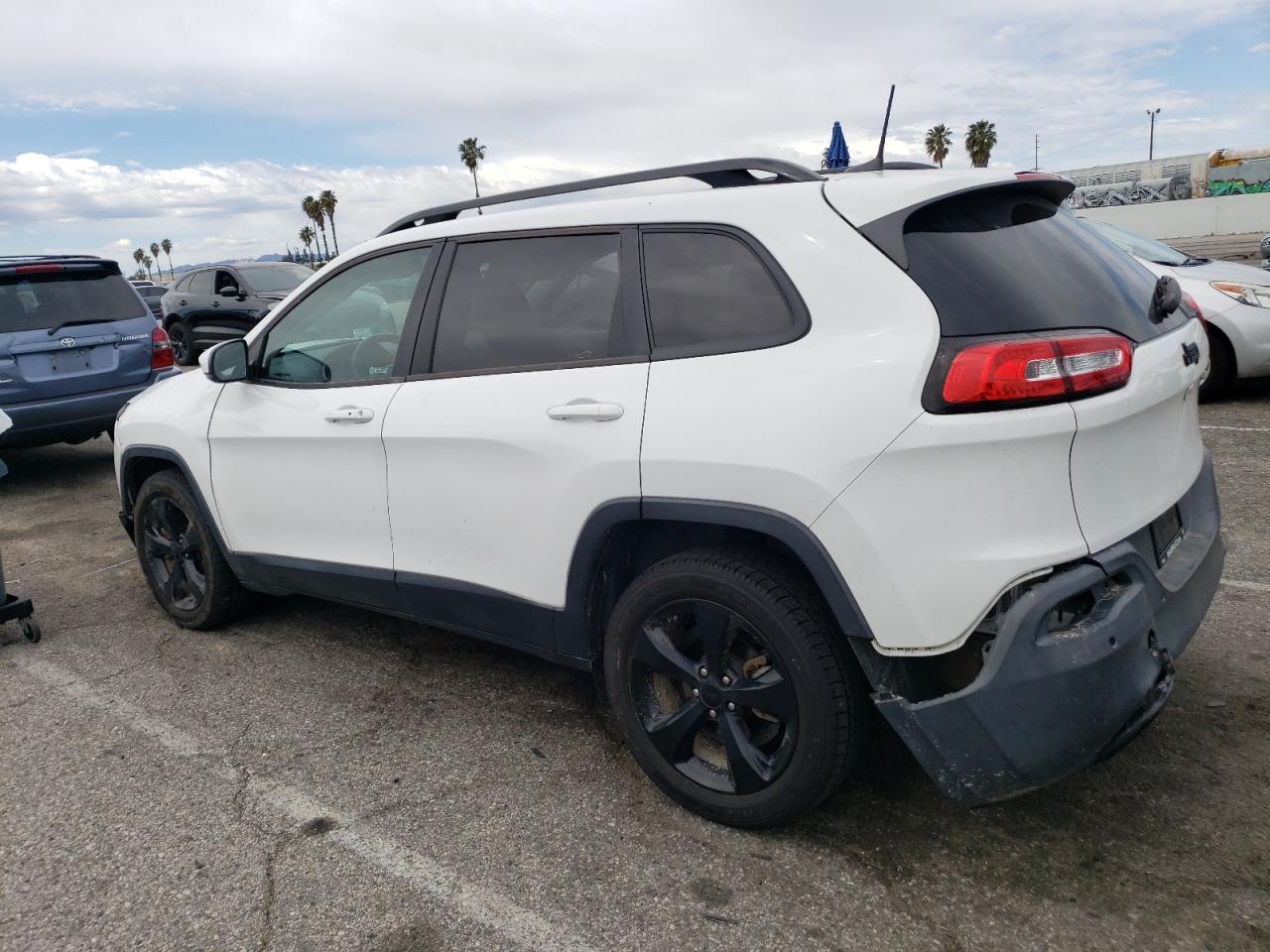 Photo 1 VIN: 1C4PJLDB6GW363287 - JEEP GRAND CHEROKEE 