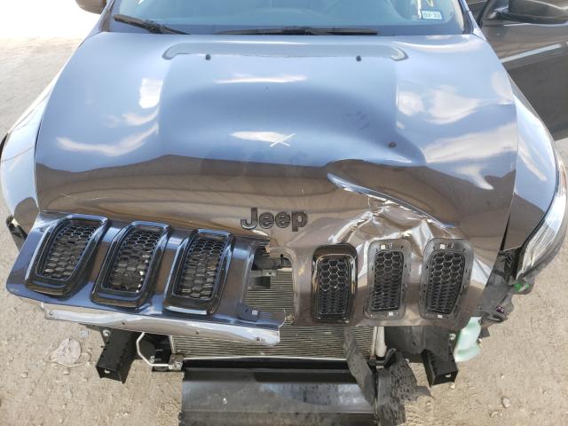 Photo 6 VIN: 1C4PJLDB9JD533872 - JEEP CHEROKEE 