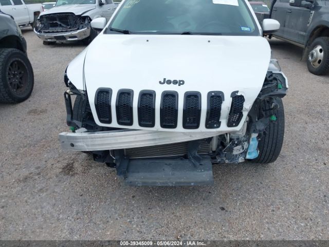 Photo 5 VIN: 1C4PJLDBXJD533833 - JEEP CHEROKEE 