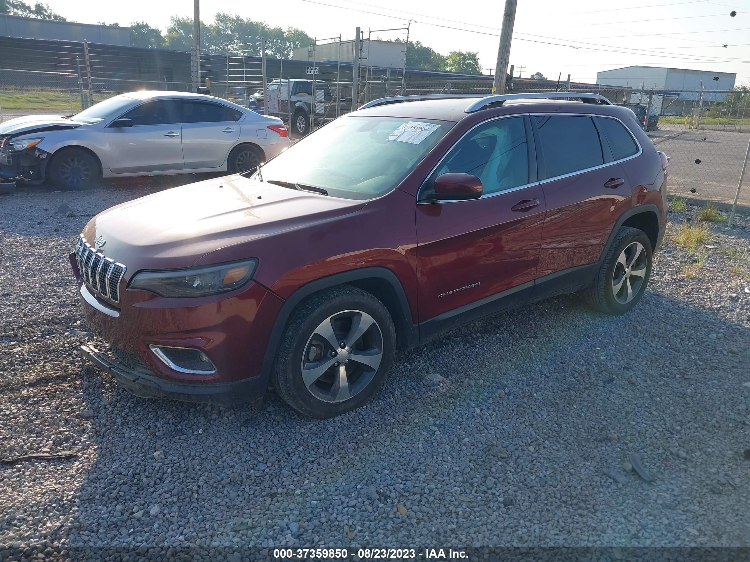 Photo 1 VIN: 1C4PJLDBXKD326649 - JEEP CHEROKEE 