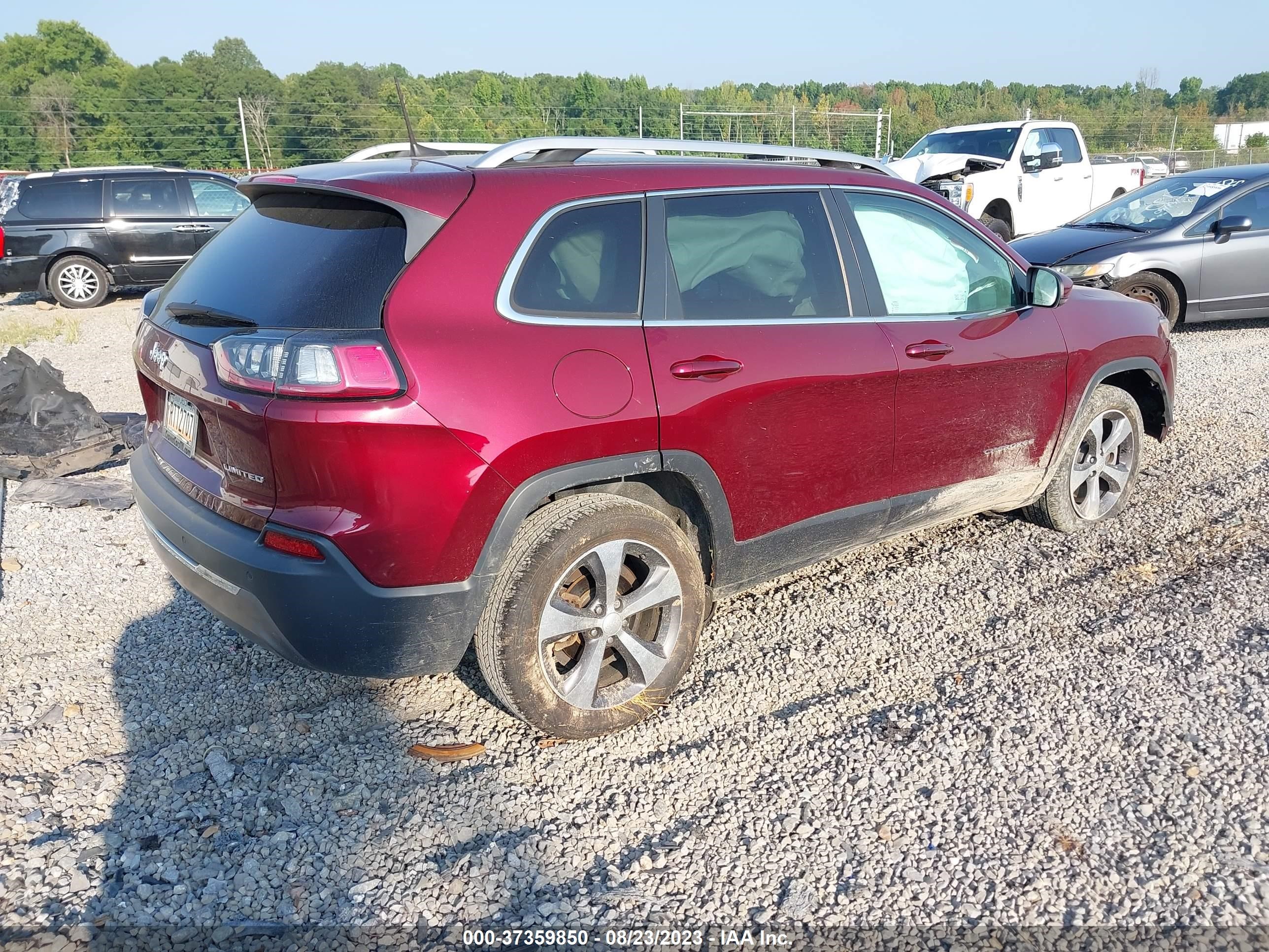 Photo 3 VIN: 1C4PJLDBXKD326649 - JEEP CHEROKEE 