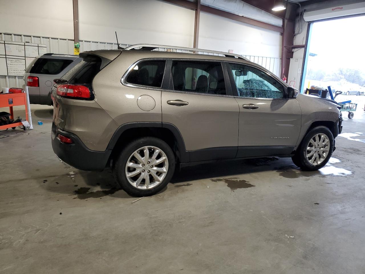 Photo 2 VIN: 1C4PJLDS3HW573539 - JEEP GRAND CHEROKEE 