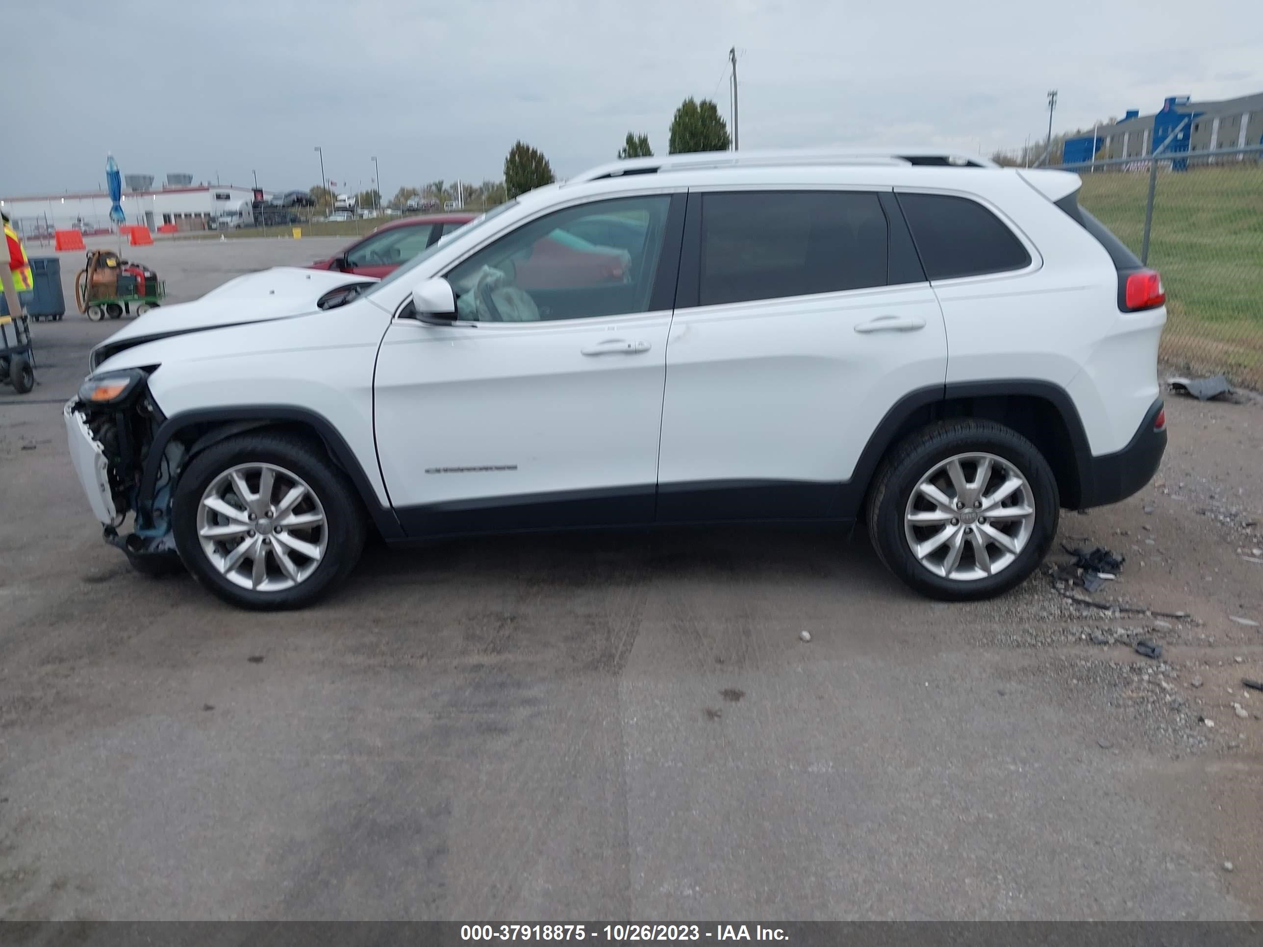 Photo 13 VIN: 1C4PJLDS5GW347601 - JEEP CHEROKEE 