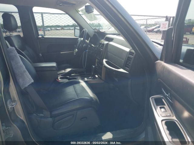 Photo 4 VIN: 1C4PJLFK6CW201876 - JEEP LIBERTY 