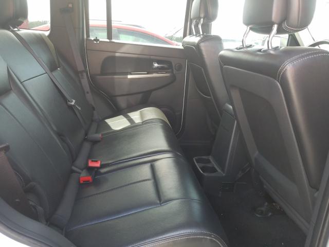 Photo 5 VIN: 1C4PJLFK8CW109460 - JEEP LIBERTY JE 