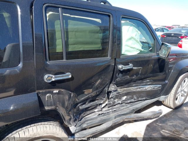 Photo 5 VIN: 1C4PJLFK9CW123531 - JEEP LIBERTY 