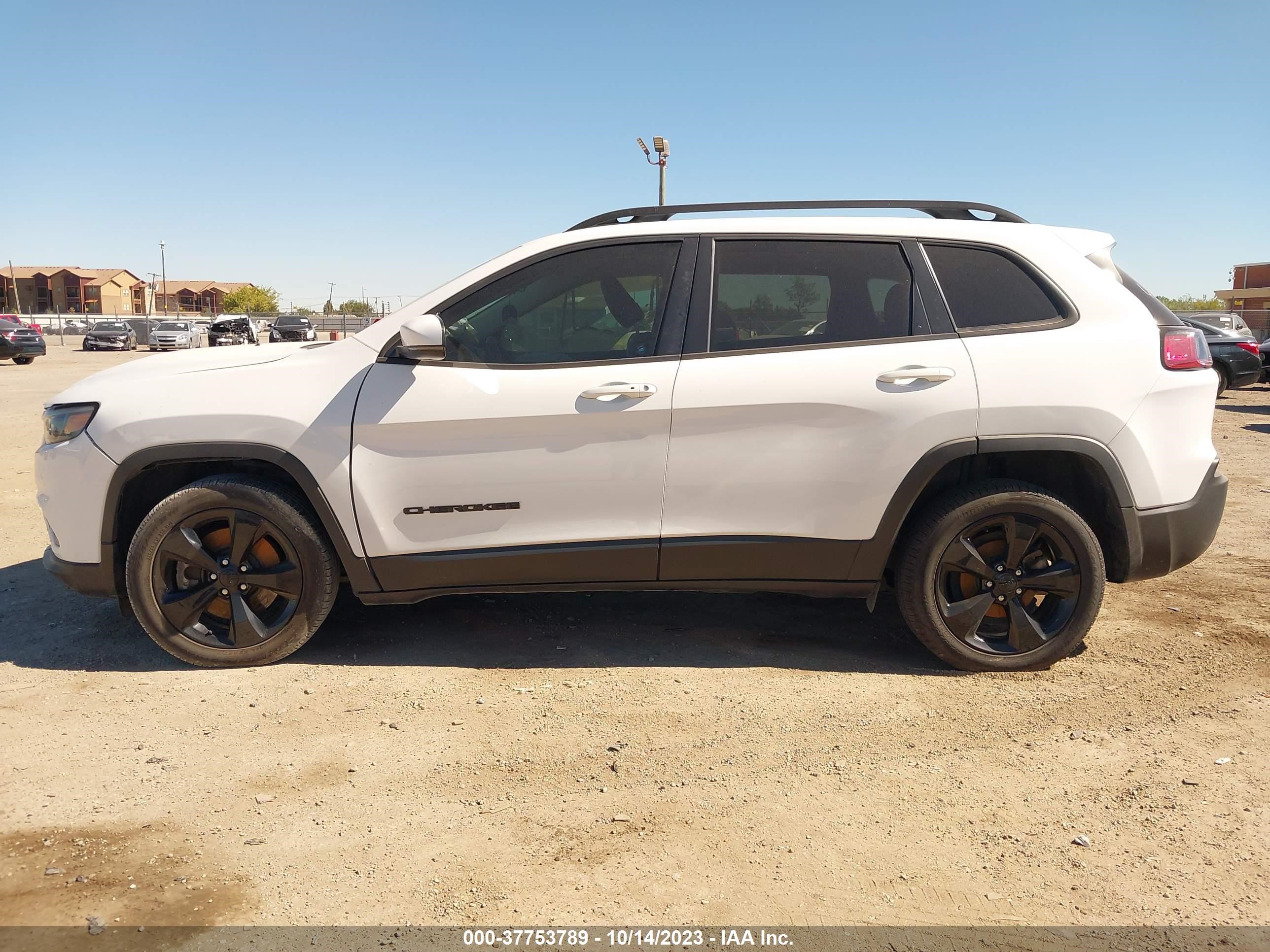 Photo 12 VIN: 1C4PJLLB1LD573562 - JEEP CHEROKEE 