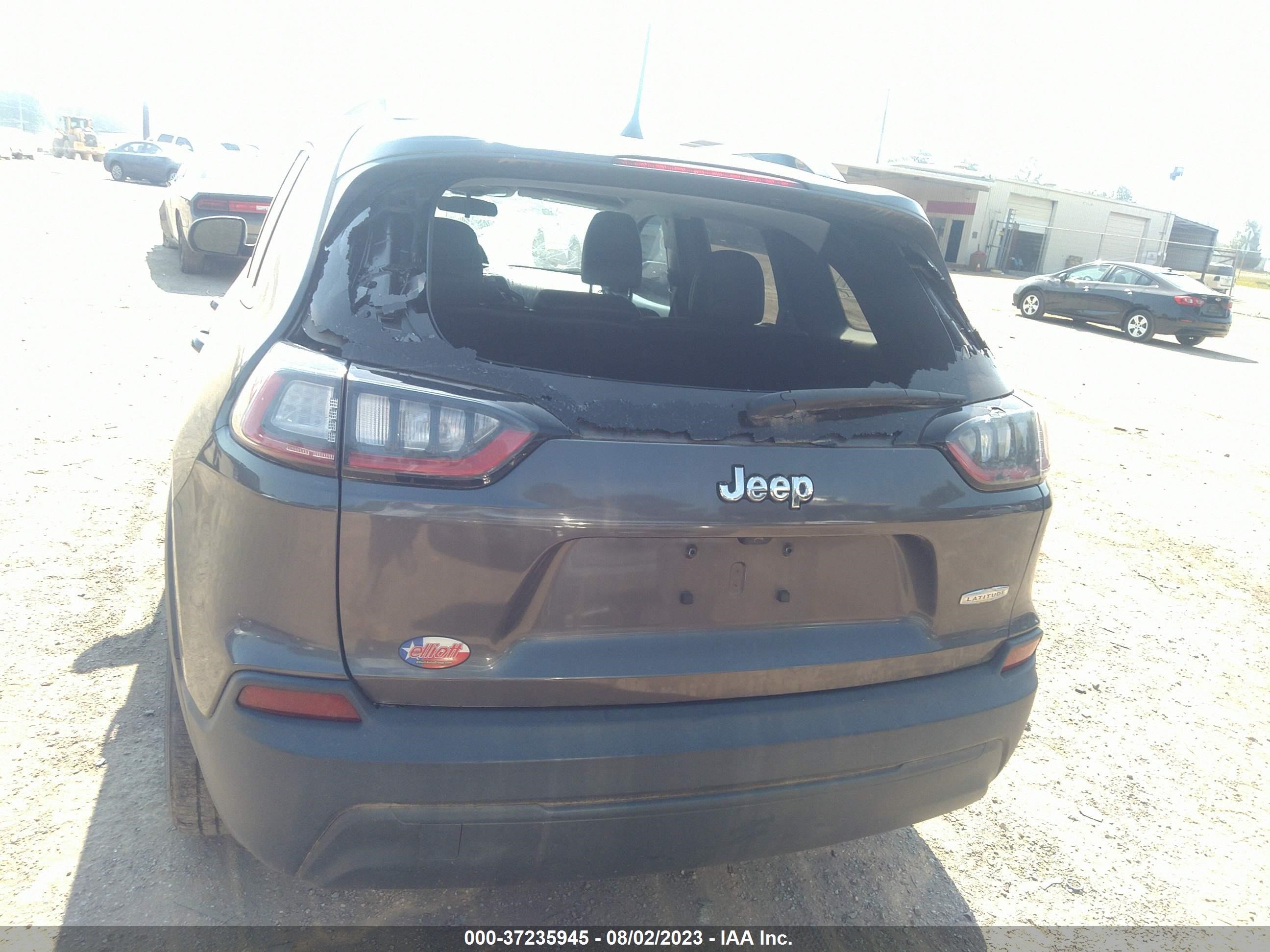 Photo 15 VIN: 1C4PJLLB2KD226434 - JEEP CHEROKEE 