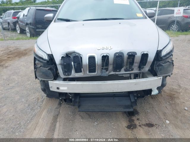 Photo 5 VIN: 1C4PJLLB5JD520151 - JEEP CHEROKEE 