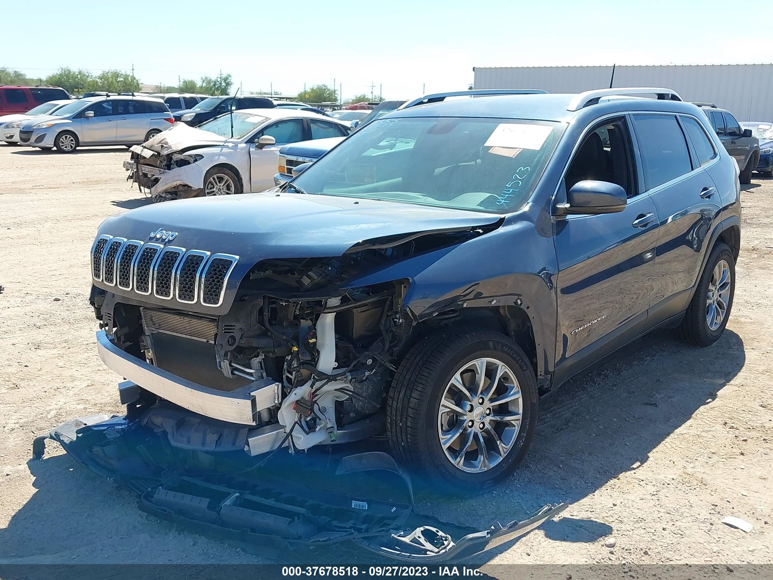 Photo 1 VIN: 1C4PJLLB6KD444523 - JEEP CHEROKEE 