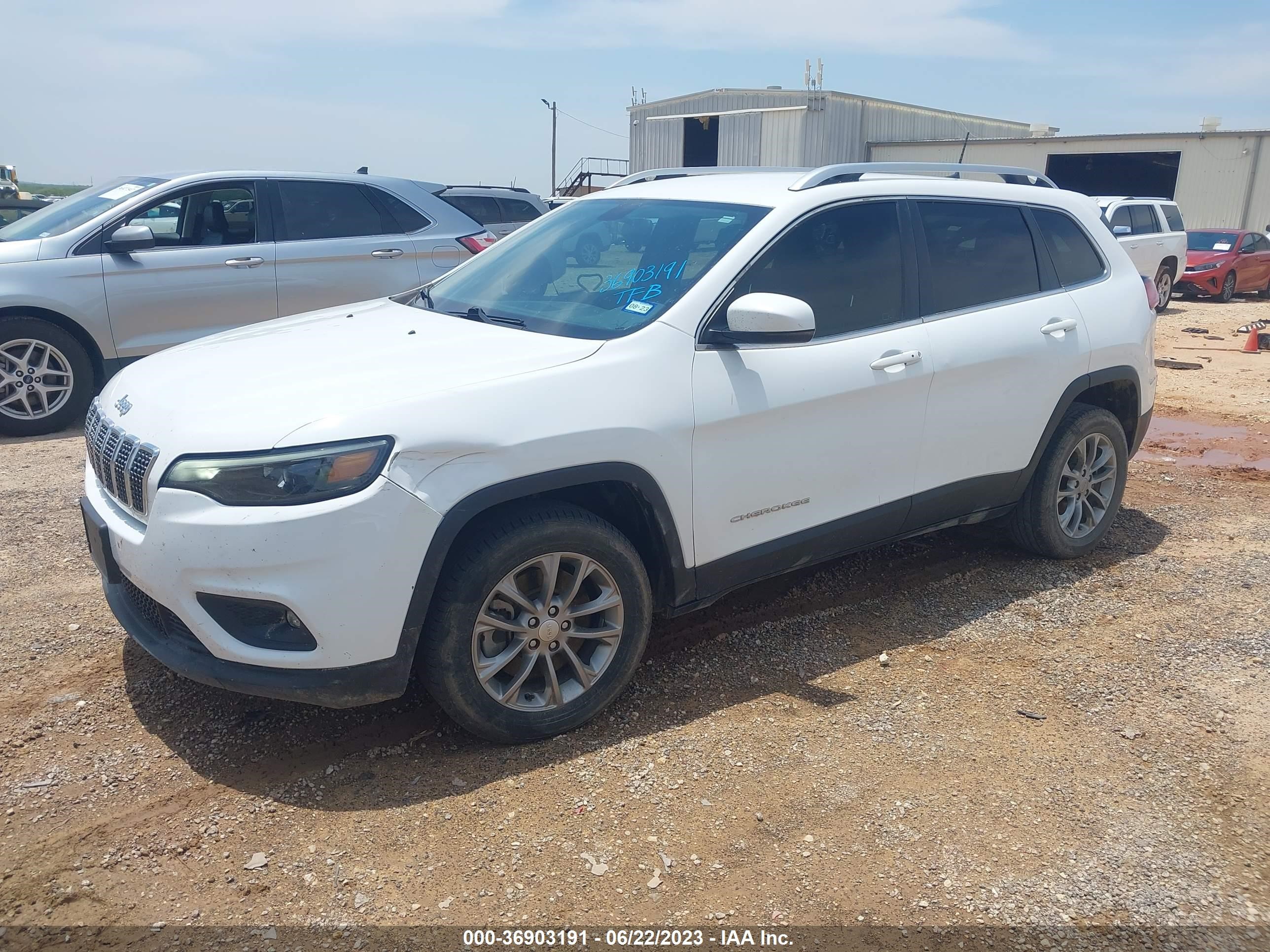 Photo 1 VIN: 1C4PJLLB9KD428588 - JEEP CHEROKEE 