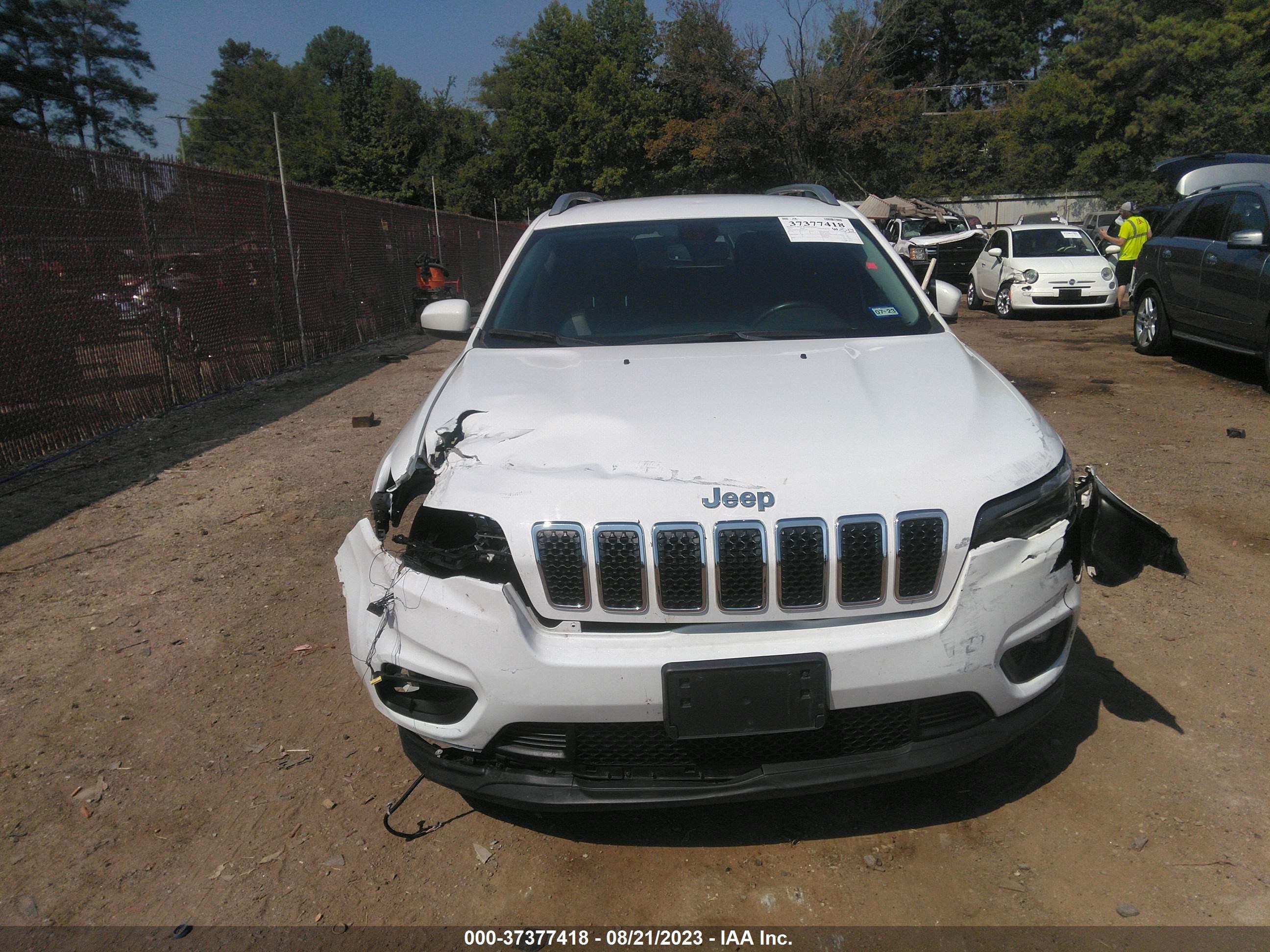 Photo 11 VIN: 1C4PJLLB9KD439493 - JEEP CHEROKEE 