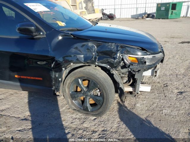 Photo 5 VIN: 1C4PJLLB9LD560929 - JEEP CHEROKEE 