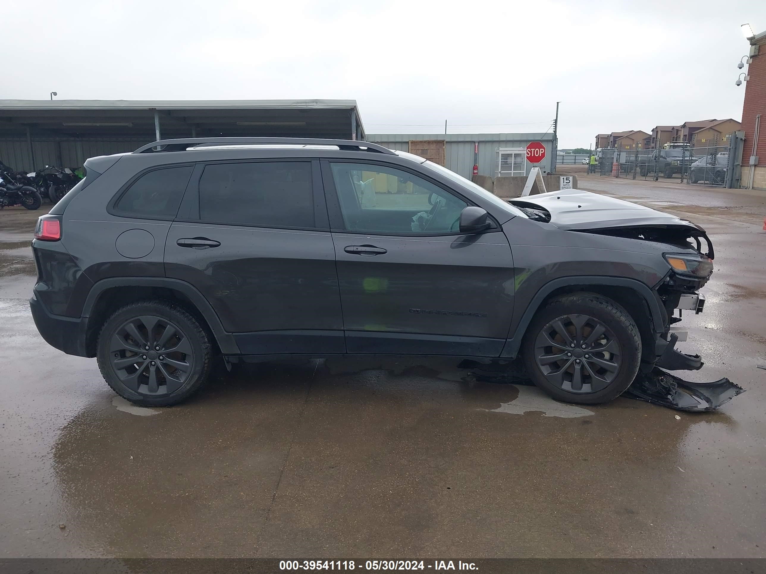 Photo 11 VIN: 1C4PJLMX3MD107451 - JEEP CHEROKEE 