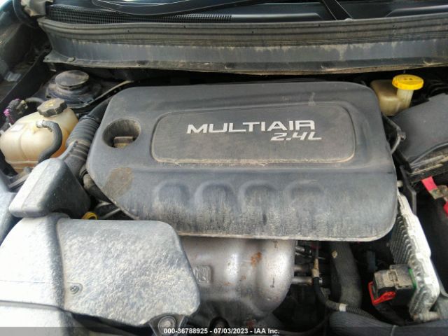 Photo 9 VIN: 1C4PJMAB0GW180946 - JEEP CHEROKEE 