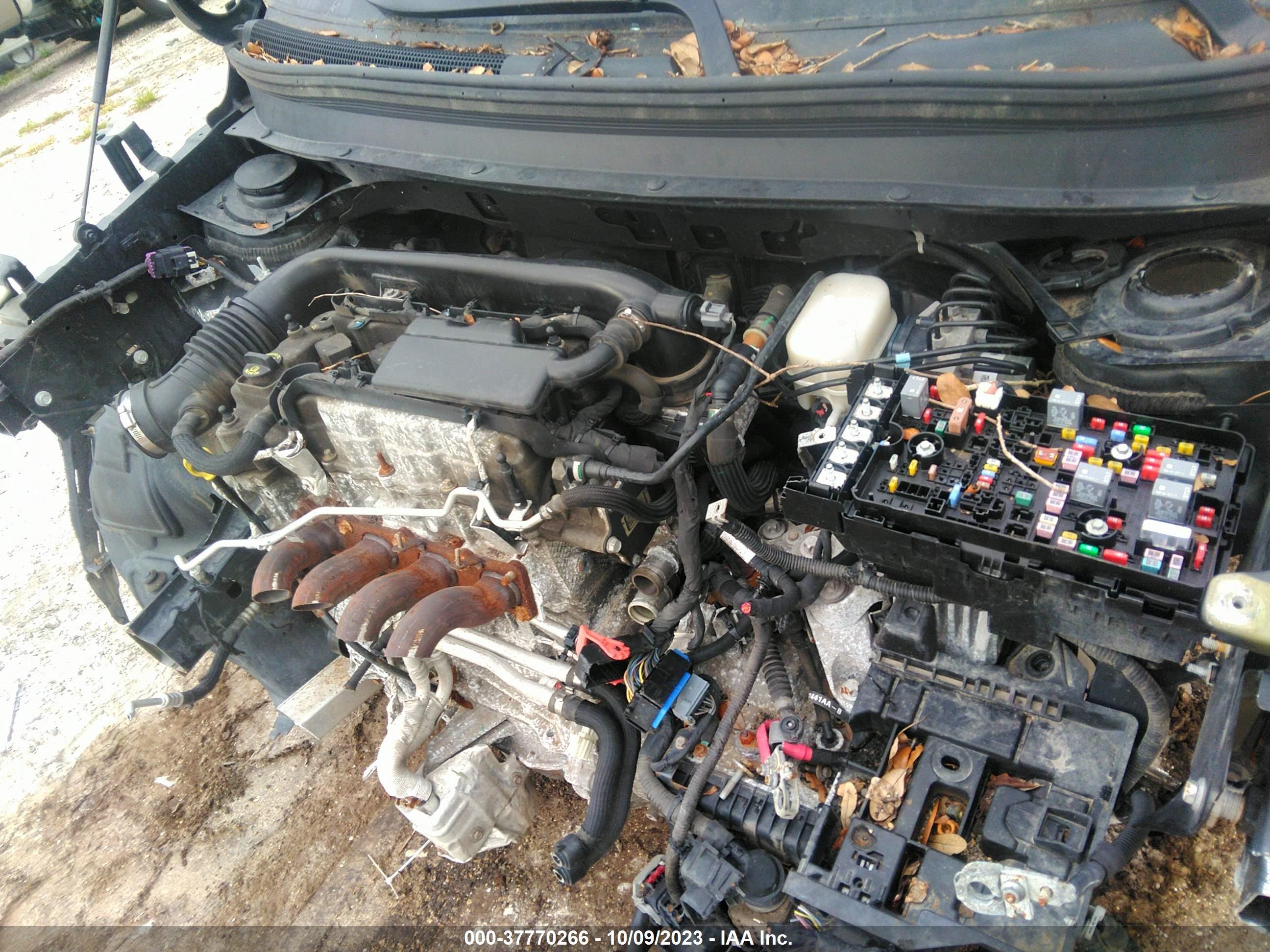 Photo 9 VIN: 1C4PJMAB0GW276687 - JEEP CHEROKEE 