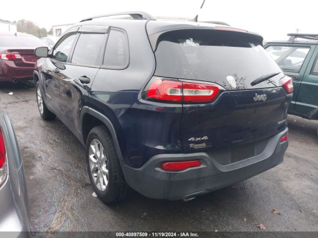 Photo 2 VIN: 1C4PJMAB0GW278083 - JEEP CHEROKEE 