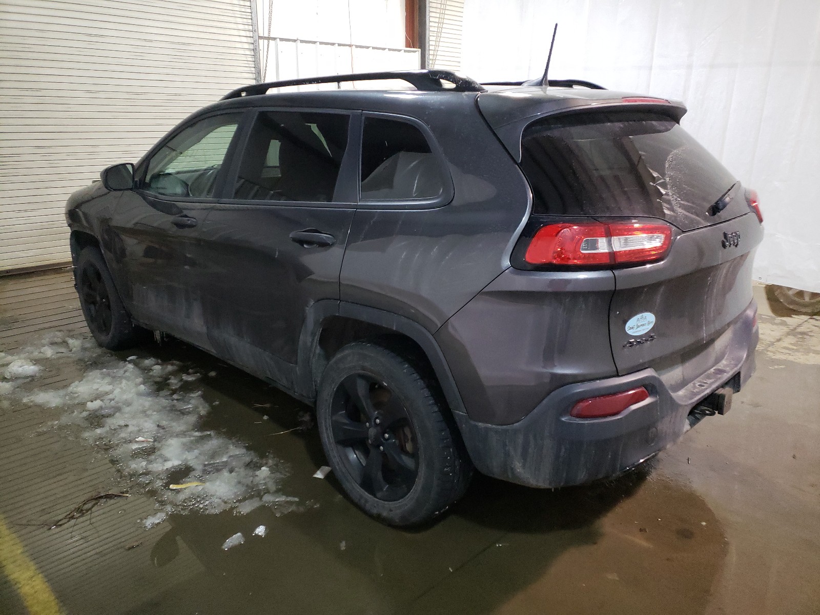 Photo 2 VIN: 1C4PJMAB0GW309493 - JEEP CHEROKEE 