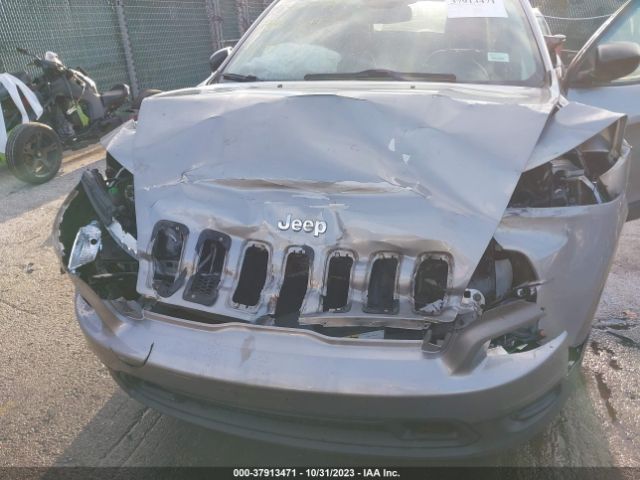 Photo 5 VIN: 1C4PJMAB1GW218393 - JEEP CHEROKEE 