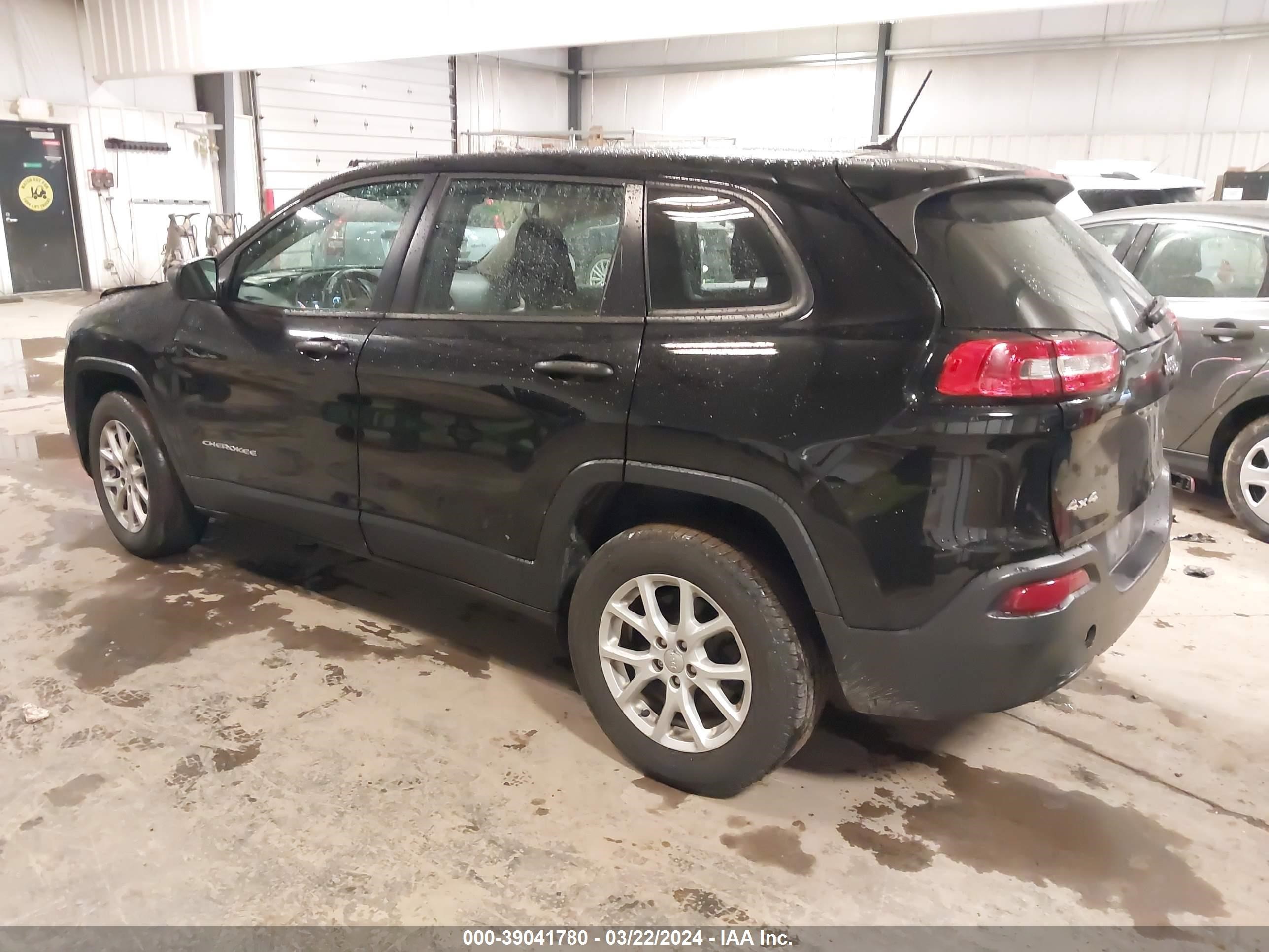 Photo 2 VIN: 1C4PJMAB1HD220884 - JEEP CHEROKEE 