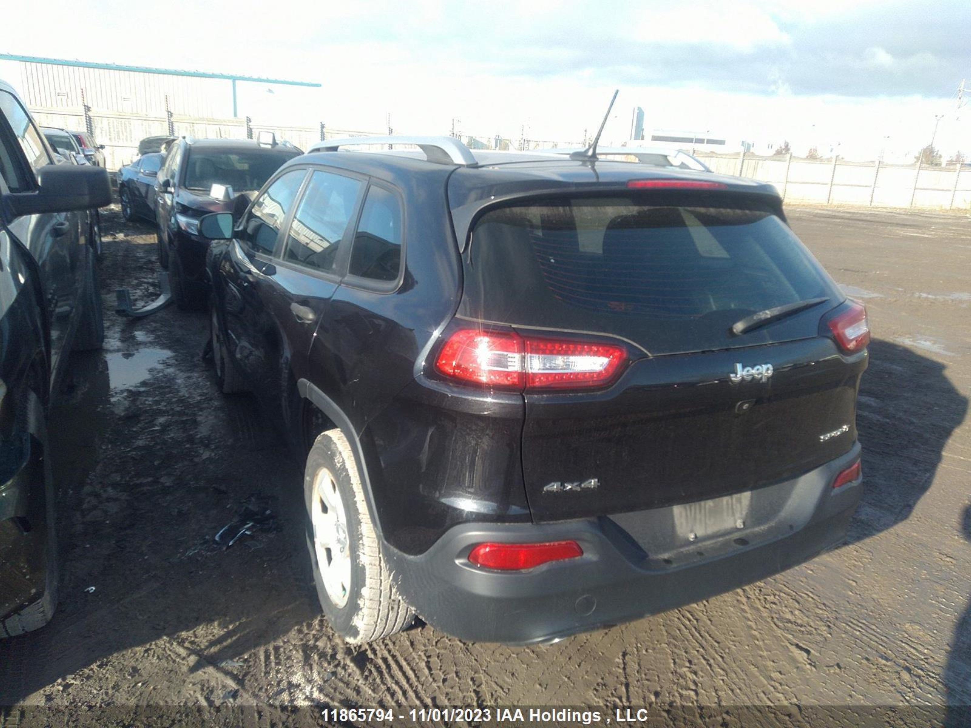 Photo 2 VIN: 1C4PJMAB2EW271214 - JEEP CHEROKEE 