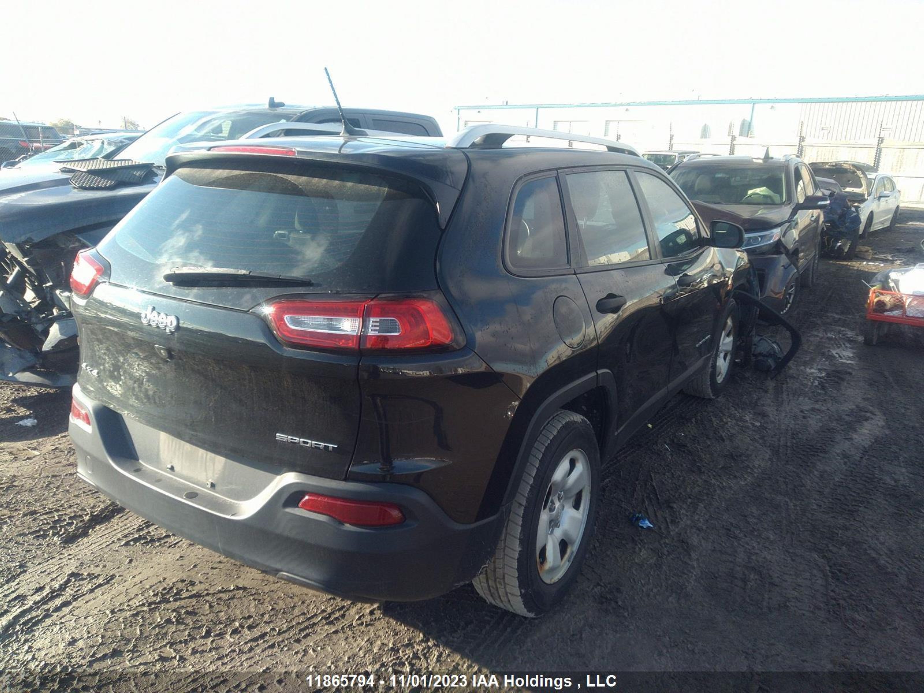 Photo 3 VIN: 1C4PJMAB2EW271214 - JEEP CHEROKEE 