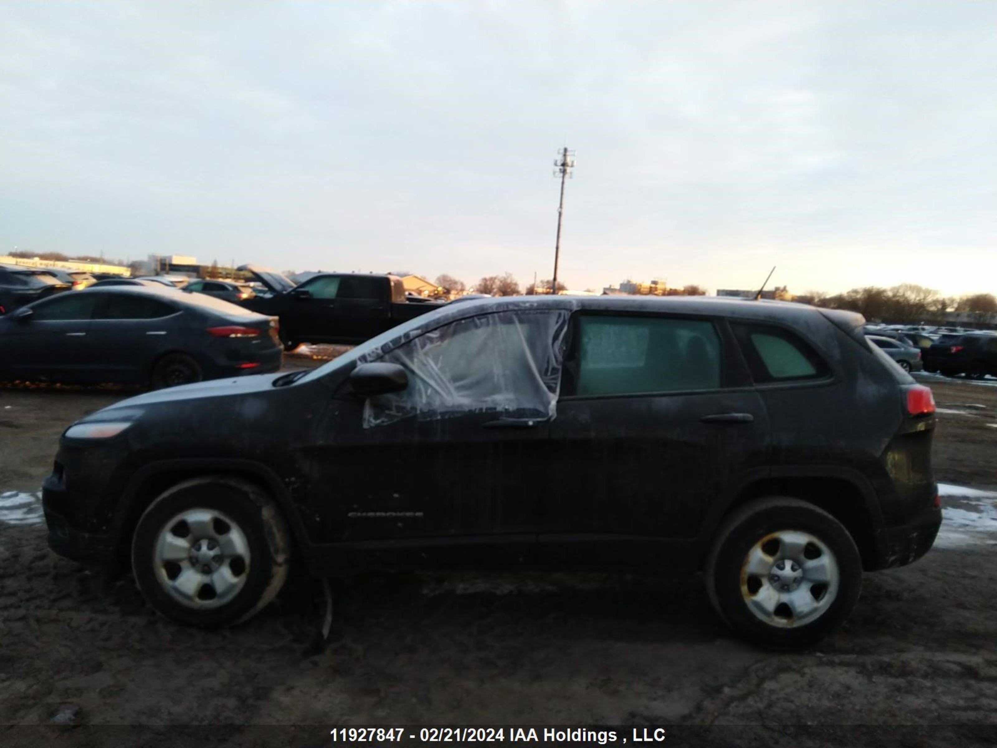 Photo 14 VIN: 1C4PJMAB3EW301269 - JEEP CHEROKEE 